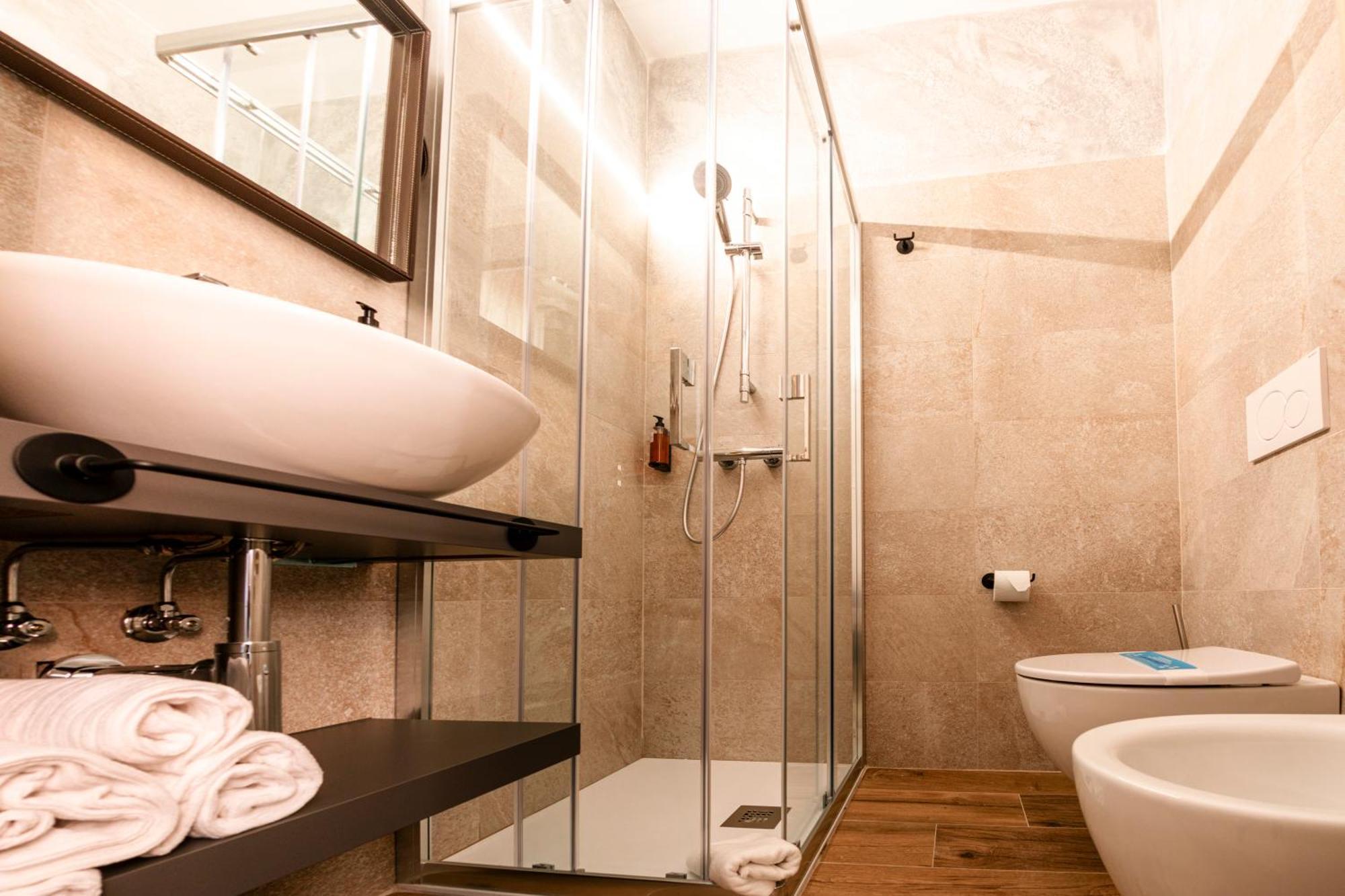 Hotel Vittoria Roncegno エクステリア 写真
